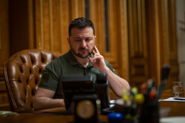 Онуфриенко: Зеленский потерял связь с Генштабом и главкомом ВСУ