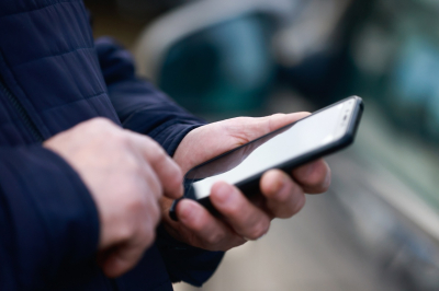 Мошенники обманывают верующих россиян перед Пасхой