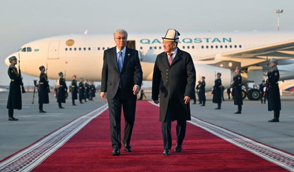 Токаев прибыл в Бишкек для переговоров в рамках ОДКБ