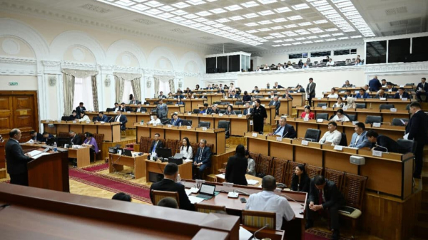 В Кыргызстане опасаются протестов из-за споров вокруг госязыка