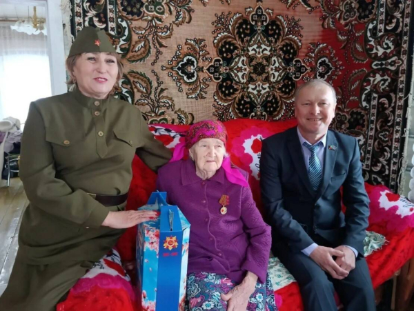 &laquo;И лес валила, и детей растила&raquo;: труженице тыла Марии Герасимовой из Татарстана 97 лет