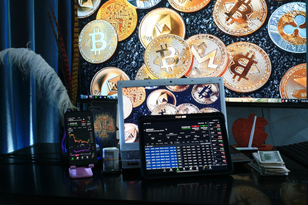 Биткоин у $102600: удержится ли рынок выше ключевой поддержки?