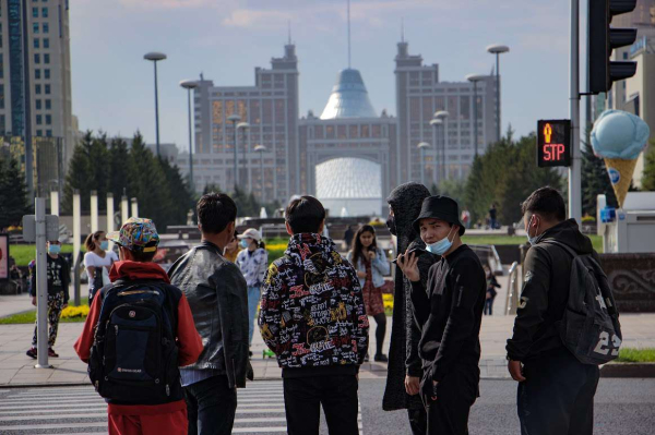 Главной движущей силой перемен казахстанцы считают молодежь