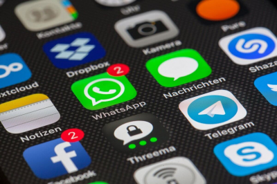 Секреты WhatsApp: как добавить эффекты и фоны в видеозвонках