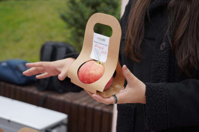 Фестиваль яблок прошел в Астане