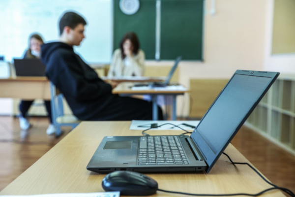 &laquo;Это разные миры&raquo;: учителя раскритиковали отмену популярнейшего экзамена