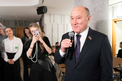 Марат Ахметов в марте стал вторым в медиарейтинге среди глав региональных парламентов ПФО