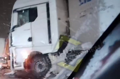 Жесткое ДТП с фурами произошло на трассе в Татарстане &ndash; видео 03/02/2026 &ndash; Новости