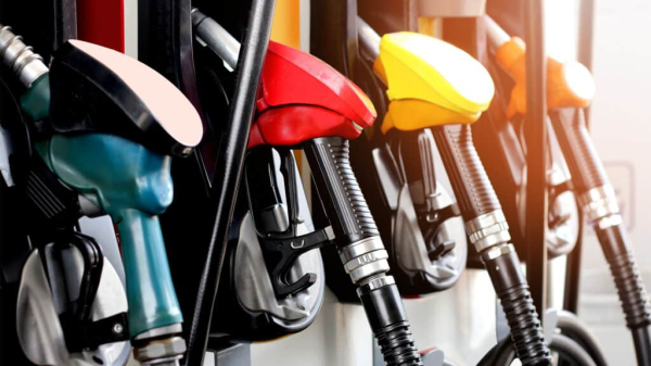 В Казахстане разработают план по недопущению вывоза бензина и дизтоплива