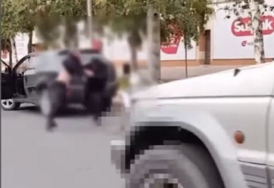 Водители Lexus и JAC устроили драку на дороге в Павлодаре (ВИДЕО)