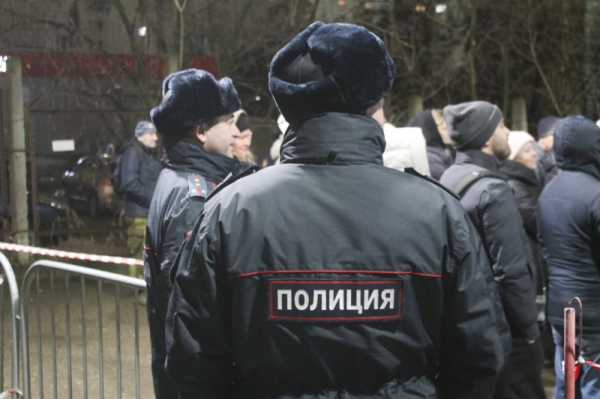 Силовики нагрянули в офисы ДОСААФ на Аптекарском проспекте