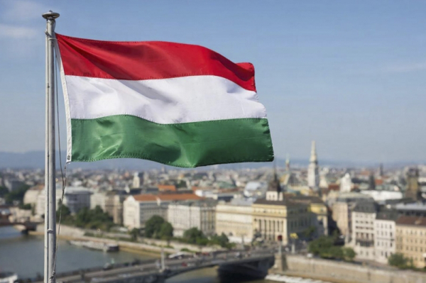 Кто такой Петер Мадьяр, победивший Орбана: биография и политические взгляды