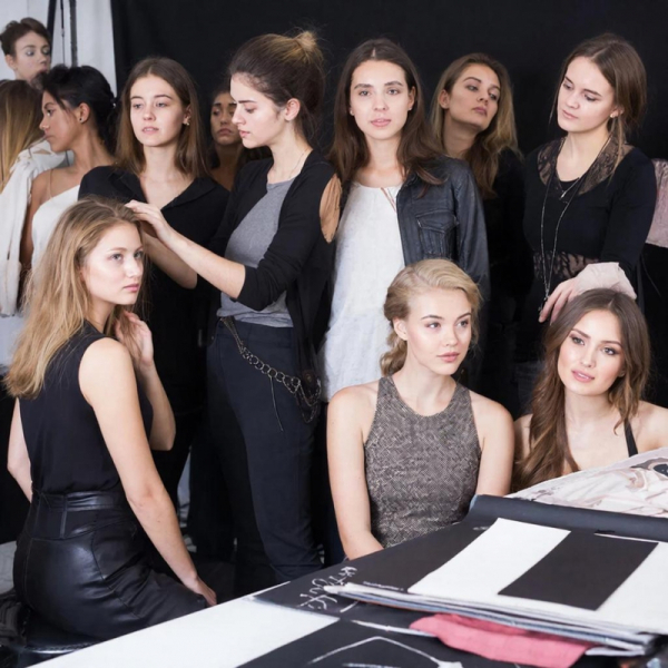 Сибирская модель уже год не выходит из комы: неудачно съездила на кастинг