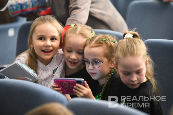 В России рассмотрят введение ограничений соцсетей для детей