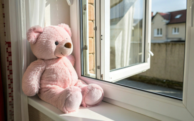 6-летняя девочка выпала из окна многоэтажки в Актобе