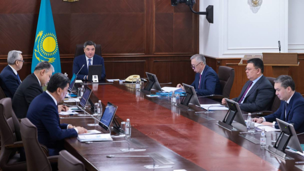 Бектенов потребовал ускорить внедрение проектов по переработке отходов
