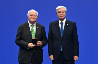 Президент наградил участников Съезда лидеров мировых и традиционных религий