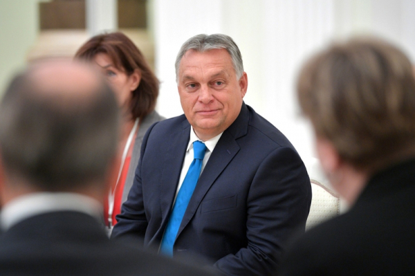 От НАТО к России: как менялась позиция Орбана и почему его сравнивают с Путиным