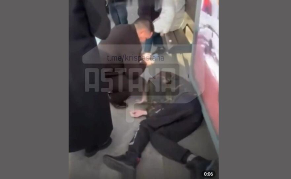 Водитель BMW сбил людей на автобусной остановке в Алматы&nbsp;&nbsp;