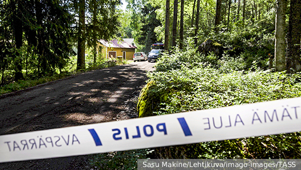 Финская активистка Райски сообщила о продаже нацистской символики в Хельсинки