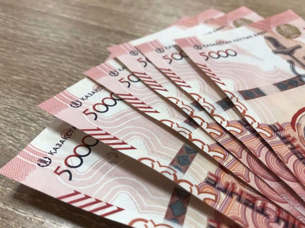 На сколько вырастут пенсии в Казахстане в 2026 году?