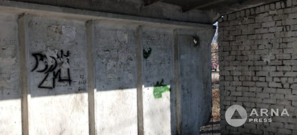 "Позорище" &ndash; вид автобусной остановки возле школы возмутил семейчанку