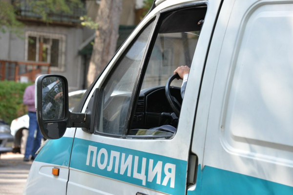 Кое-как добилась