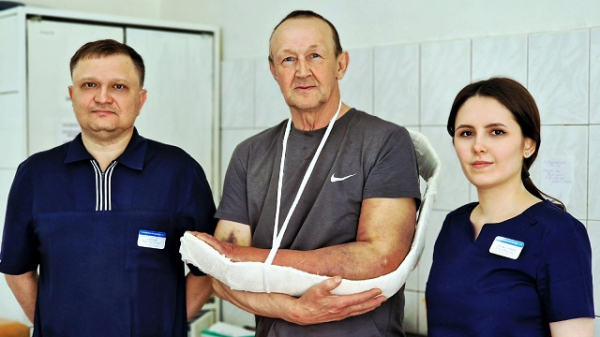 В Набережных Челнах врачи спасли мужчину после укуса гадюки &mdash; у пострадавшего развился отек Квинке